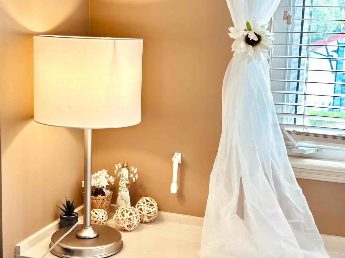 Scorpio House Langley Room 2 מראה חיצוני תמונה